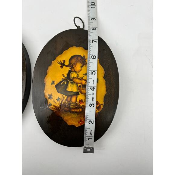VTG. Hummel Art Boy and Girl Decoupage Plaques 2 Wood Oval Boy Cat Girl Flowers - Picture 11 of 12